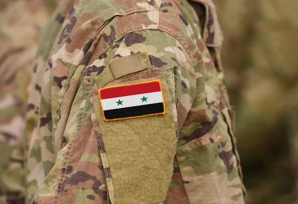 Σημαία Της Συρίας Στο Μπράτσο Στρατιώτες Κολάζ — Φωτογραφία Αρχείου
