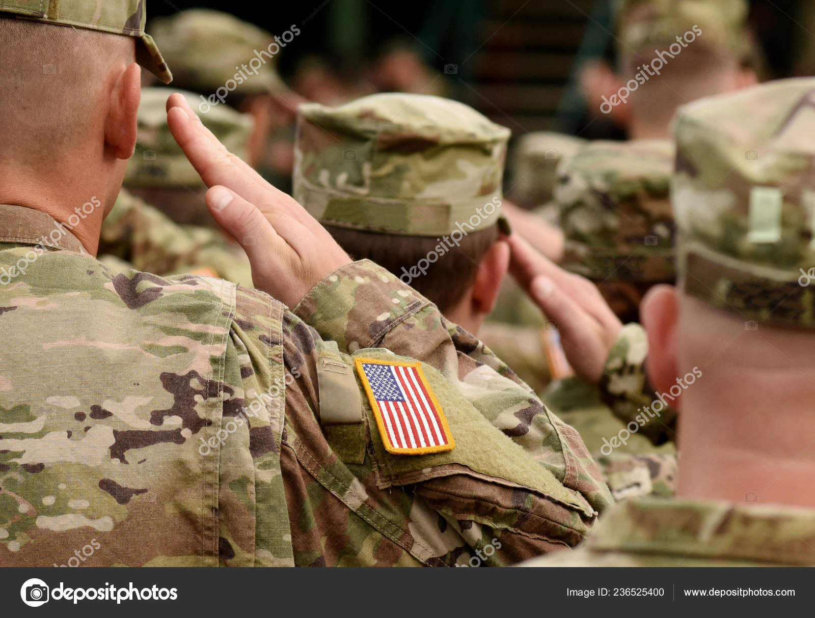 Saudação Do Soldado Americano Imagem de Stock - Imagem de homem