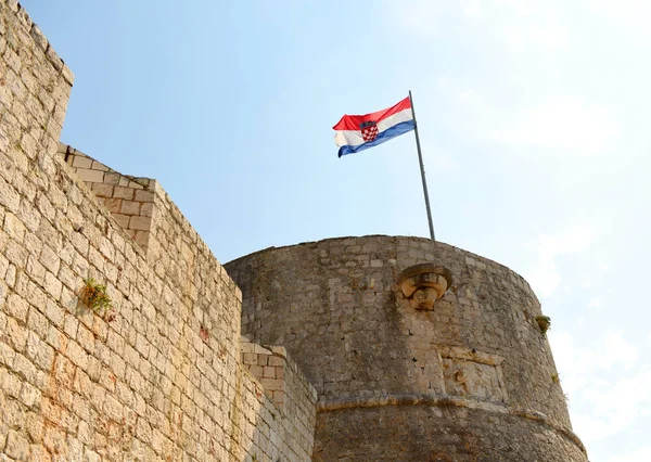 İspanyolca kale Hvar Adası Hvar şehirdeki Hırvat bayrağı