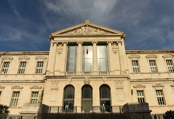 Palacio de Justicia de Niza. Palacio de Justicia en Niza, Francia . — Foto de Stock