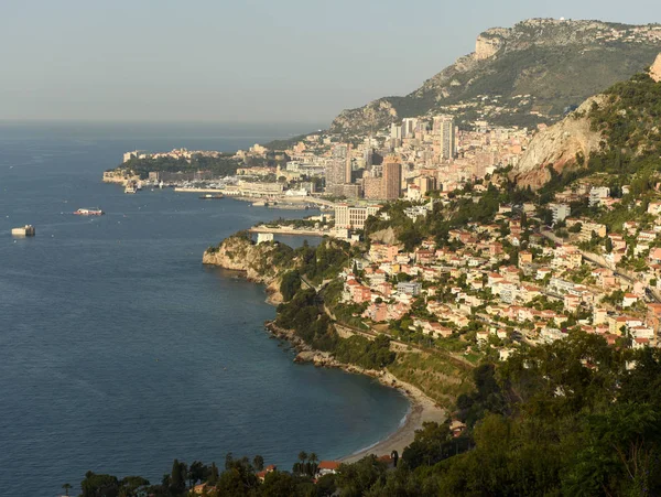 Монако и Рокбрюн-Кап-Мартин, Лазурный Берег Французской Ривьеры . — стоковое фото