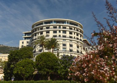 Monako - 23 Haziran 2019: Hotel de Paris Monte-Carlo, Monako.