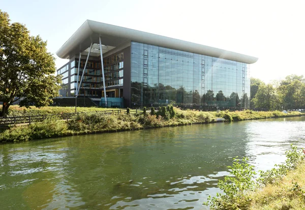 Ágora - Edificio del Consejo de Europa en Estrasburgo, Francia . — Foto de Stock