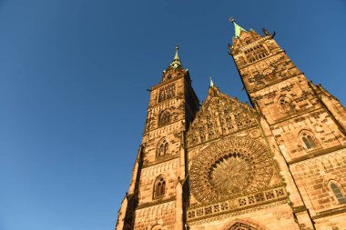St. Lorenz Kilisesi (St. Lorenz Kirche) Nuremberg, Bavyera, Almanya