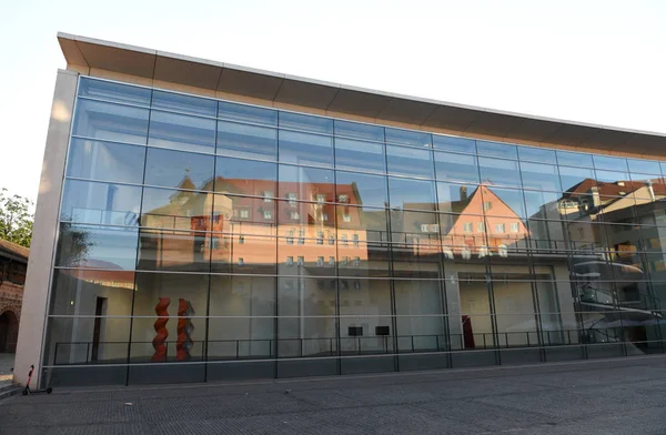 Das neue museum Nürnberg in der Nürnberger Innenstadt. — Stockfoto