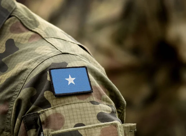 Somálská vlajka na vojenské uniformě. — Stock fotografie