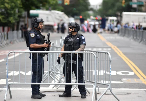 Nueva York Estados Unidos Junio 2018 Los Agentes Policía Del — Foto de Stock