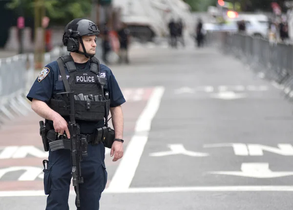 New York Usa Czerwca 2018 Policjanci Nowego Jorku Wykonujący Swoje — Zdjęcie stockowe