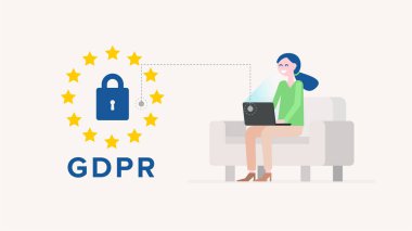 dizüstü bilgisayar ile gülümseyen kadın