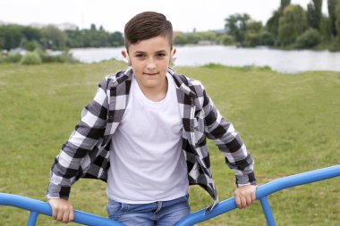 Fiziksel egzersiz yaparak genç