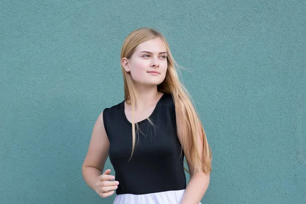 Çok güzel düşünceli Bayan