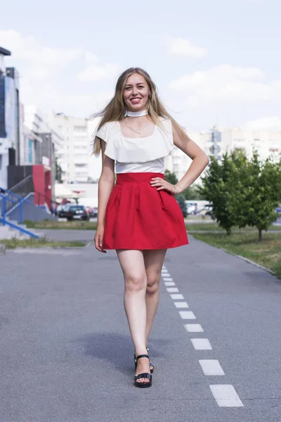 Sorrindo senhora adorável — Fotografia de Stock