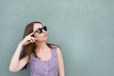 çekici kız yaz elbise