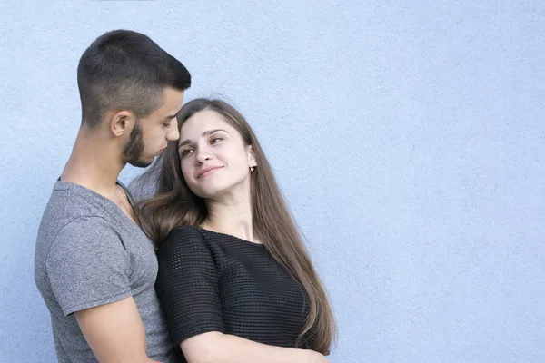 Jongen en meisje samen genieten van de tijd — Stockfoto