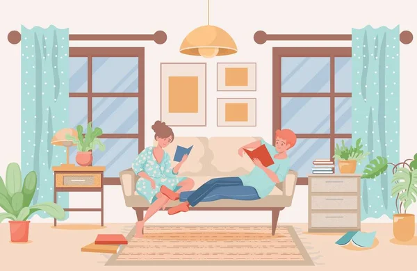 Pasangan dalam pakaian rumah tangga berbaring di sofa dan membaca buku vektor ilustrasi datar. Desain interior ruang tamu modern. - Stok Vektor