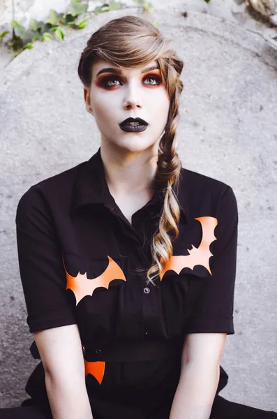 Jeune Femme Brune Avec Maquillage Noir Orange Habillée Costume Halloween — Photo