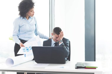 İşteki ilk gününde adam boğulmuş genç çalışkan vurguladı