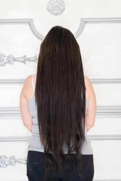 Visão Traseira Mulher Com Extensão Cabelo Liso Longo Conceito Penteado — Fotografia de Stock