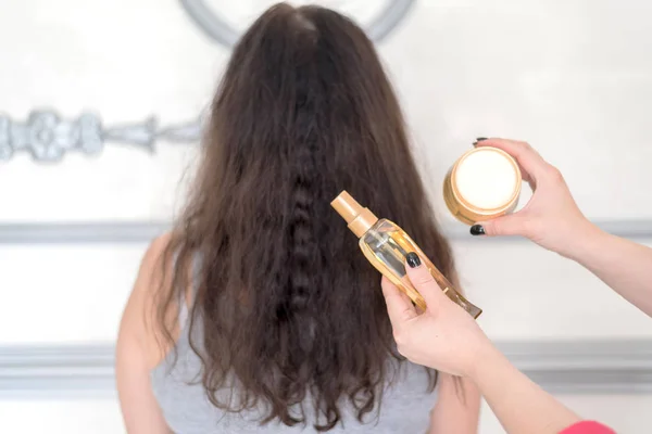 Hasarlı Karışık Kadın Saç Yağlar Saç Bakımı Için Kozmetik Ürünler — Stok fotoğraf
