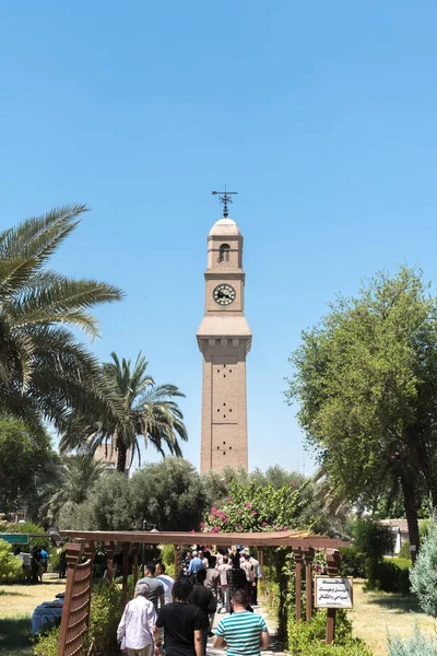 Baghdad Iraq Luglio 2019 Bellissimo Monumento Storico Circondato Palme Prati — Foto Stock