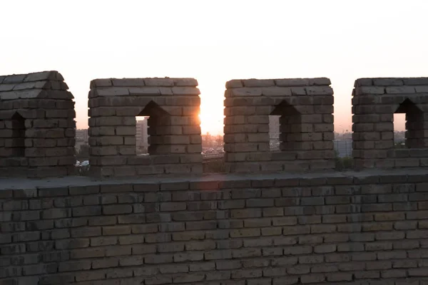 Bagdad Irak Juni 2019 Tegelbalkong Gamla Slottet Solnedgång Bakgrunden — Stockfoto