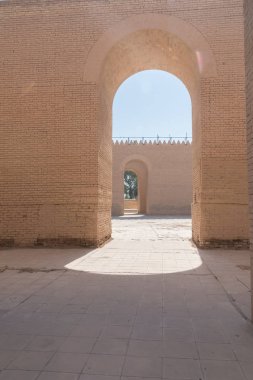 Antik Babil, Hillah, Irak 'ın İşlem Sokağının Harabelerine Bakış