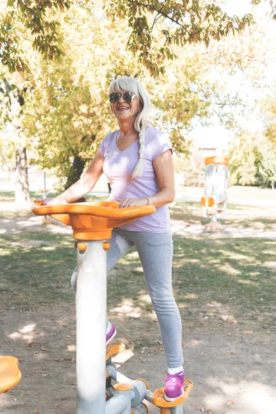 Senior Woman Doing Exercise Park Healthy Lifestyle Concept — Stock fotografie