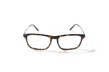 Miyop ya da basiretsiz gözlük, beyaz arka planda izole edilmiş, miyop kavramı.