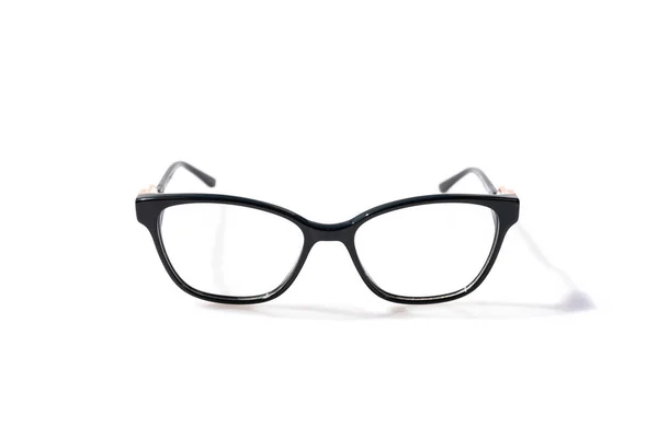 白い背景に隔離された短い晴眼者や近視の眼鏡 近視の概念 — ストック写真