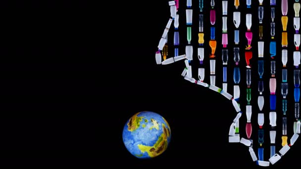 Мусорные Пластиковые Бутылки Образующие Человеческую Голову Глотая Землю Антропогенная Экологическая — стоковое видео