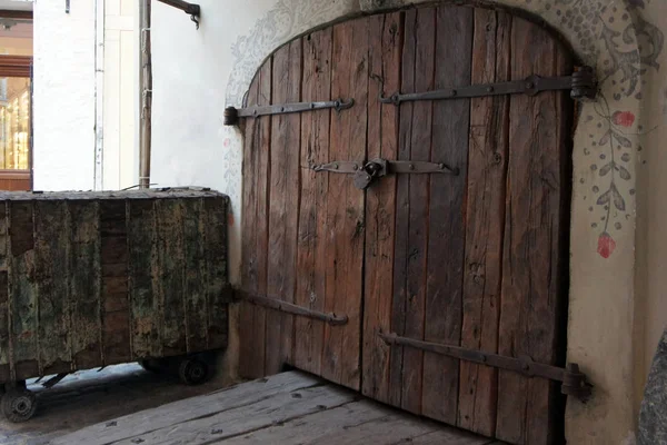 Eski Riga.Latvia Ortaçağ kapıya örneği.