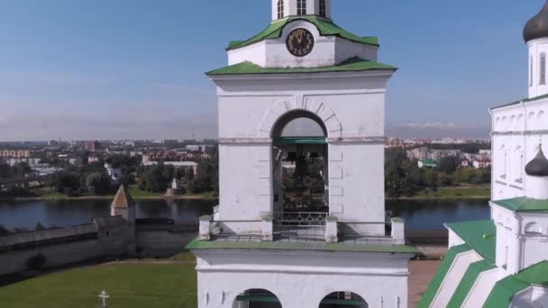 Καμπαναριό Του Καθεδρικού Ναού Αγίας Τριάδας Pskov Πόλη Ρωσία Ευρώπη — Αρχείο Βίντεο