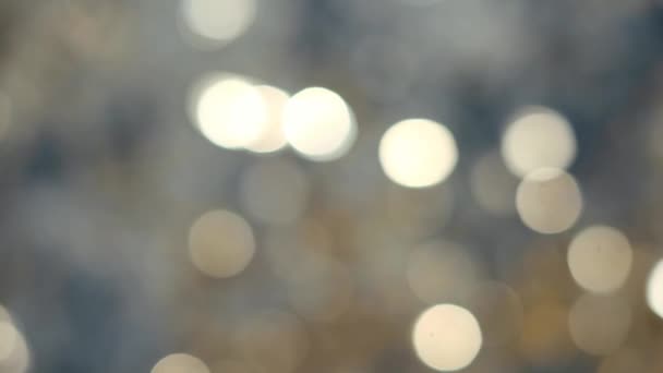 Brillamment confettis sur le sol .