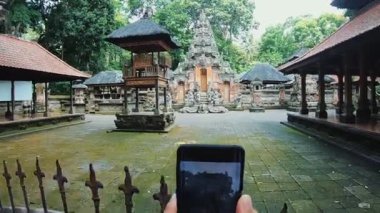 Budist Tapınağı. Tayland. Telefonda Çekim.