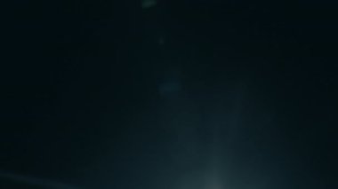 Soyutlama. Karanlık Arkaplanda Aydınlık Kaynak.