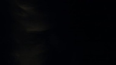 Siyah Arkaplanda Dumanın Soyut Formları.