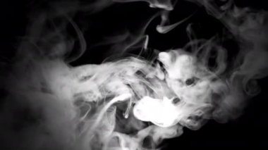 Siyah Arkaplanda Dumanın Soyut Formları.