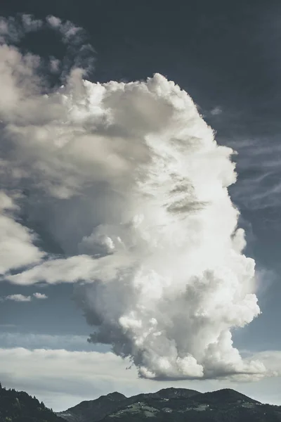 Велика Небезпечна Хмара Кумулонів — стокове фото