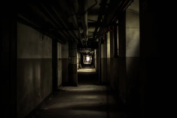 Túnel Assustador Prédio Abandonado — Fotografia de Stock