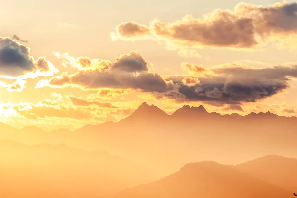 Bella Alba Montagna Nuovo Concetto Giorno — Foto Stock