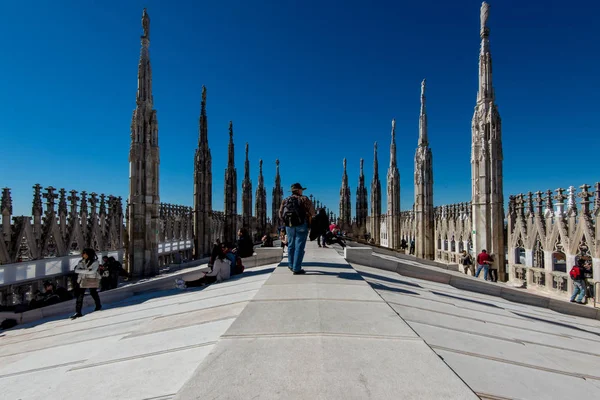 Milan Italy Circa January 2018 People Sunny Day Duomo Roof — Stock Photo, Image