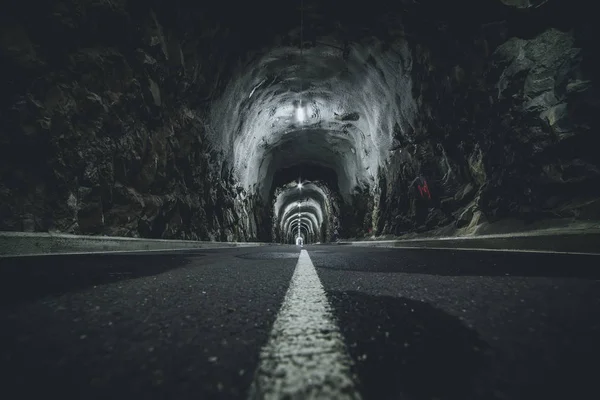 Túnel Ciclo Peatonal Iluminado — Foto de Stock