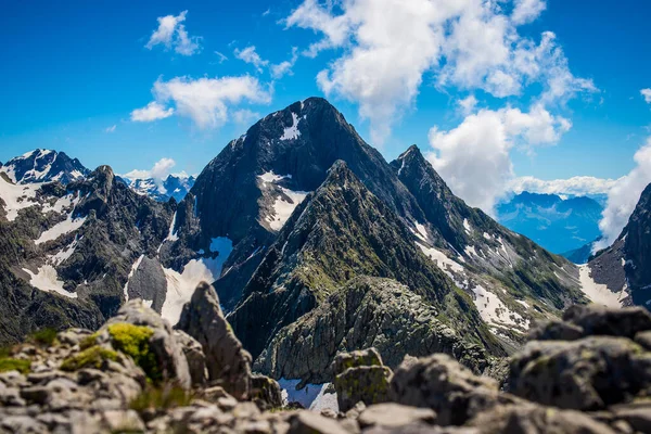 Schöner Berggipfel Italienische Alpen Landschaft lizenzfreie Stockfotos
