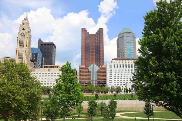 Hög Höjning Byggnader Downtown Columbus — Stockfoto