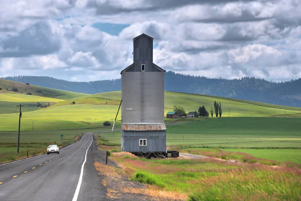 Fienile Mezzo Campi Grano — Foto Stock