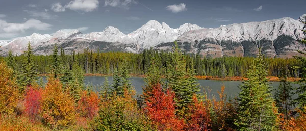 Basso Kananaskis Paesaggio Lacustre Alberta Canada — Foto Stock