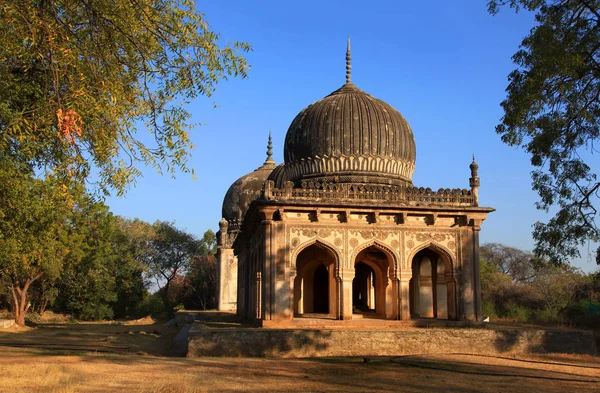 Zabytkowych Grobowców Quli Qutb Shahi — Zdjęcie stockowe