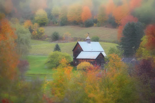 Old Barn Vermont Caught Mist — Stock Photo, Image