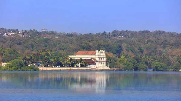 Bellissimo Resort Vicino Fiume Mandovi Goa — Foto Stock