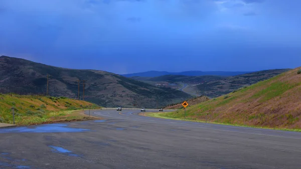 Bewolkte Rit Door Jordanelle Reservoir Utah — Stockfoto